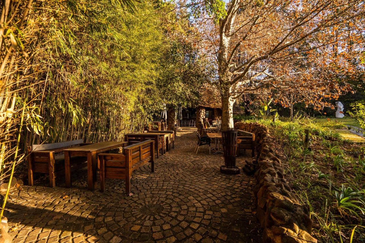 Hakunamatata Lodge & Health Spa/ Wedding & Conference Venue Muldersdrift Exterior photo